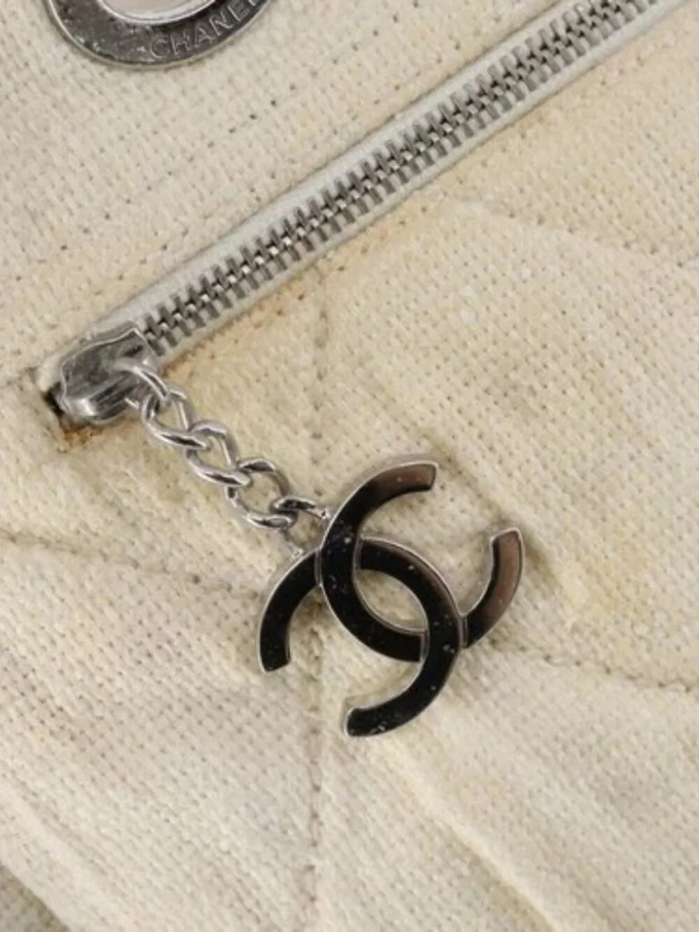 CHANEL brand	chanel color	white